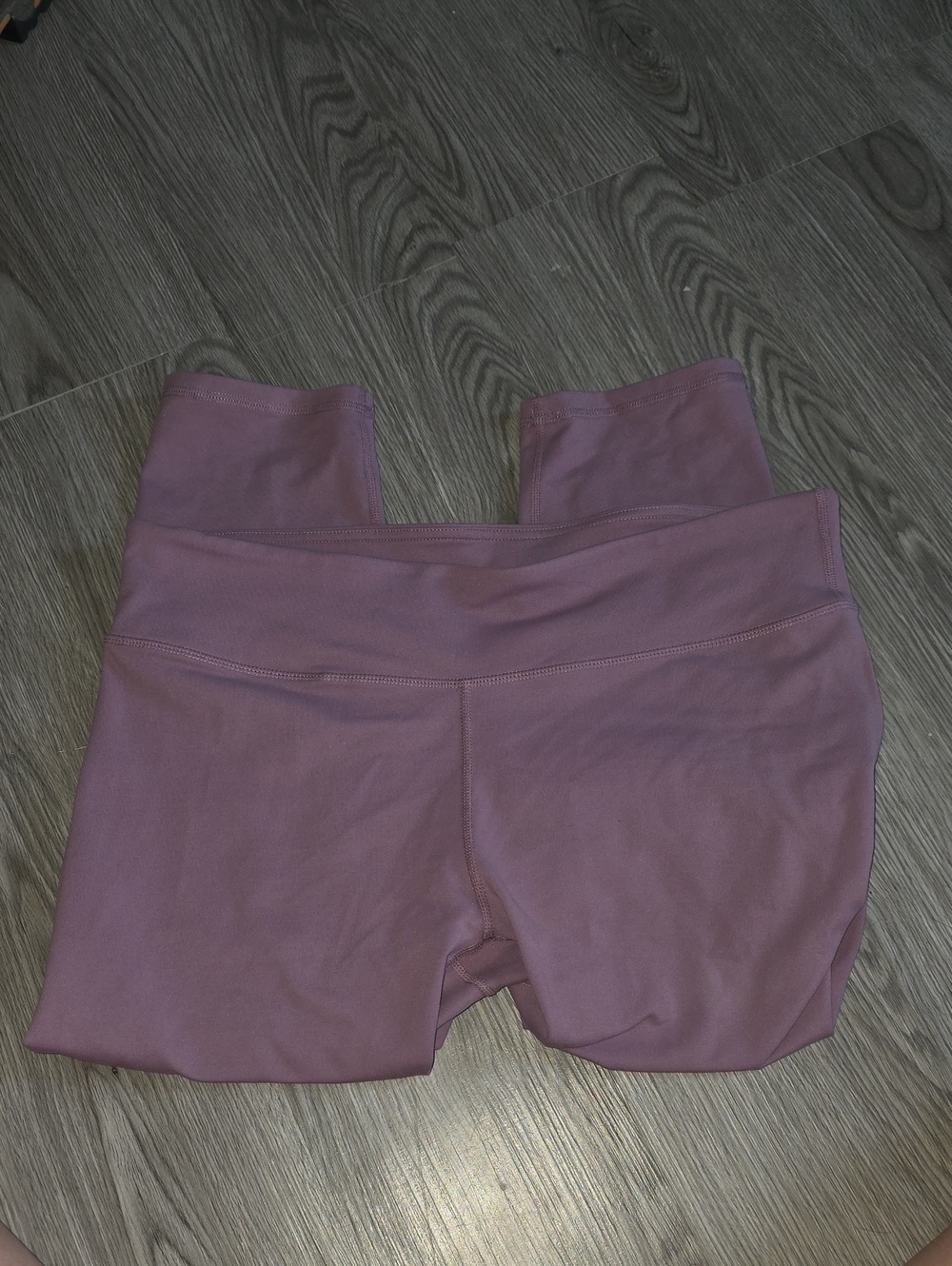 130 - Fabletics Mauve/Purple High-Waist Capri Length Leggings